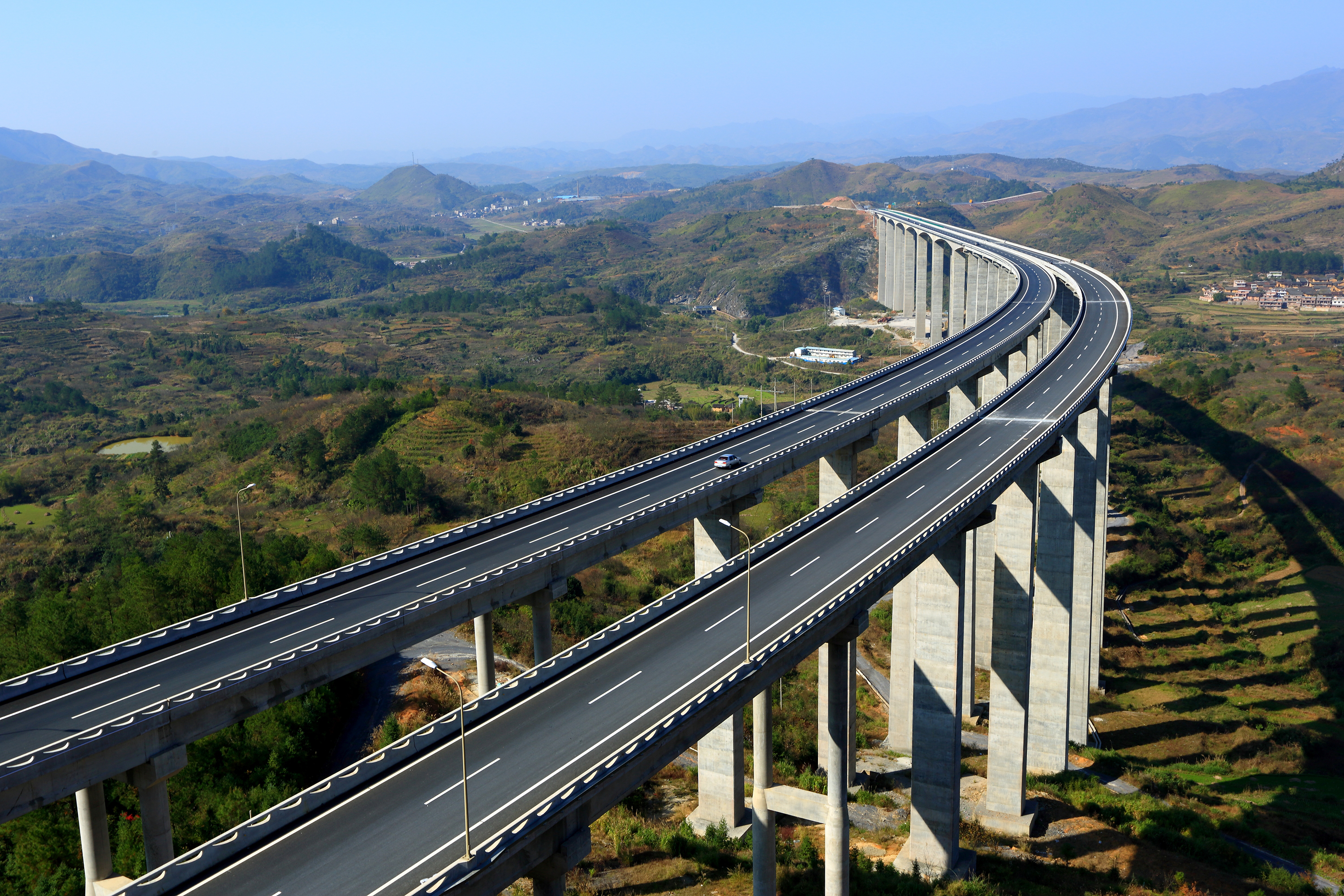 中鐵五局機(jī)械化公司成功晉升國(guó)家公路工程施工總承包特級(jí)資質(zhì)